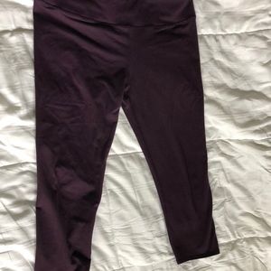 Size small cropped leggings (mid calf)